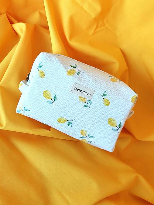 Taštičky - Kozmetická taštička MALÁ CESTOVATEĽKA - 18212149_