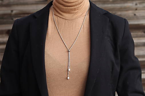 Nastaviteľná retiazka s perlami