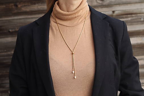 Nastaviteľná retiazka s perlami