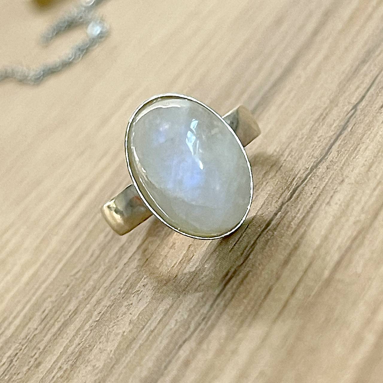 ZĽAVA 50%  Moonstone Ag925 Silver Ring  / Strieborný prsteň s mesačným kameňom E071