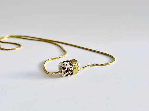 Porcelánový náhrdelník