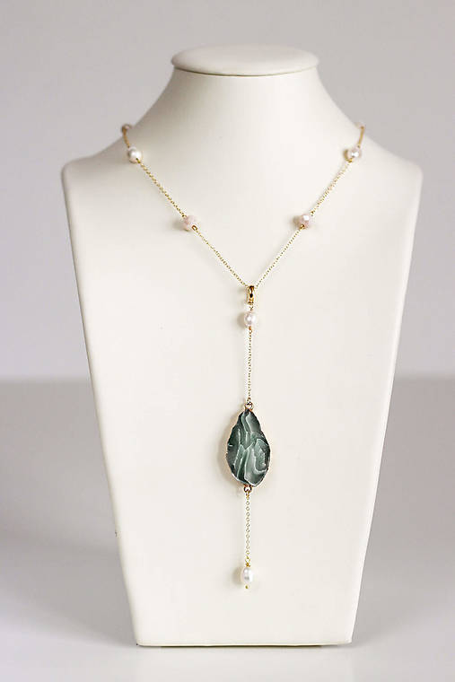 Náhrdelník s riečnymi perlami a odnímateľným príveskom (ružový) (Zelený prívesok)