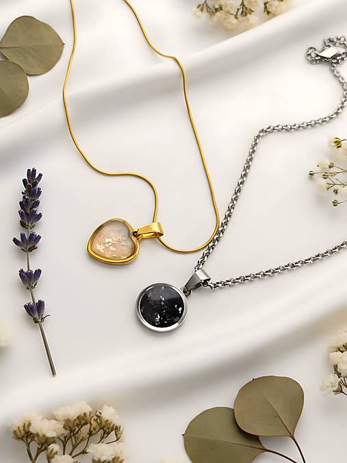 Pamätný prívesok s popolom - ručne vyrobený urnový šperk