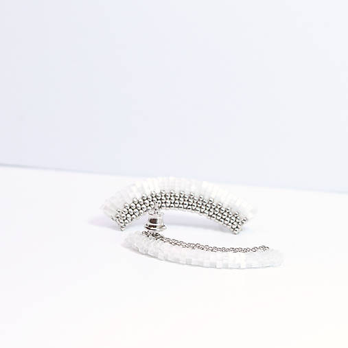 Oblúkové napichovacie náušnice