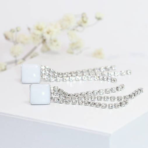 Štrasové napichovacie náušnice