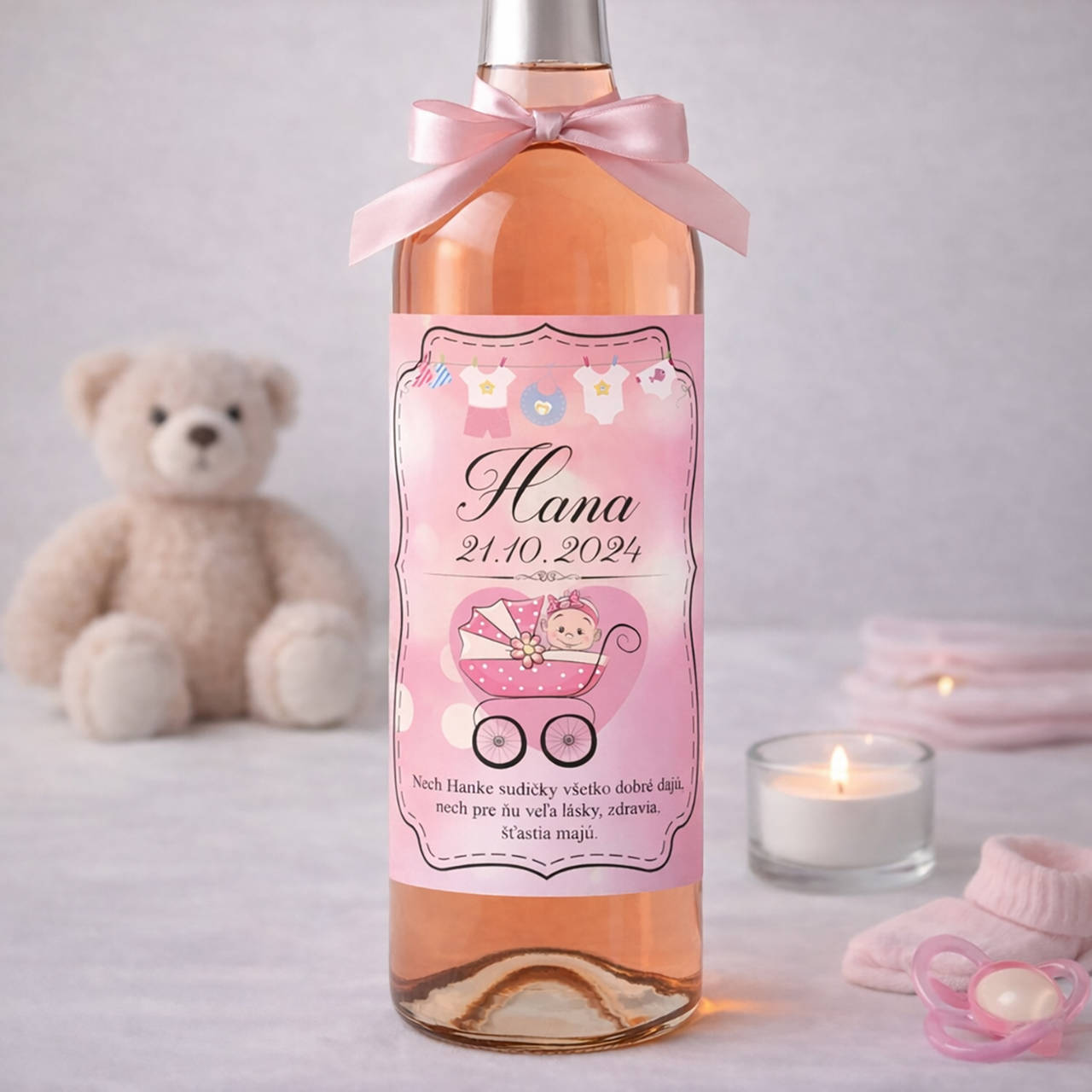 Samolepiaca etiketa "radostník" na víno/pálenku (ružová + bábätko v ružovom kočiariku)