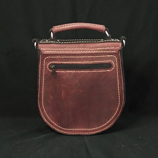 Dámska kožená kapsa