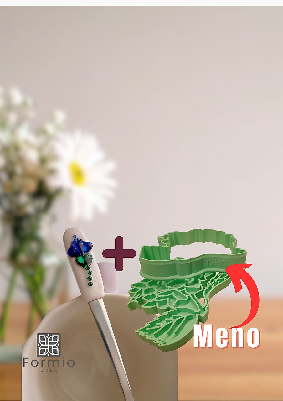 Set vykrajovačka s menom a lyžička, Azúria