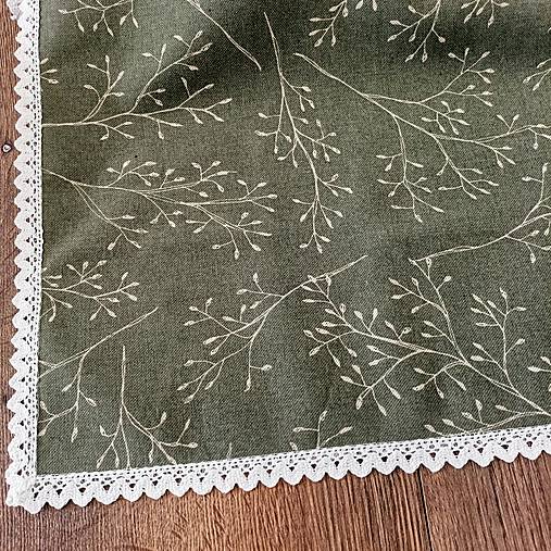 Úžitkový textil - Štóla:biele vetvičky na zelenej - 18219243_