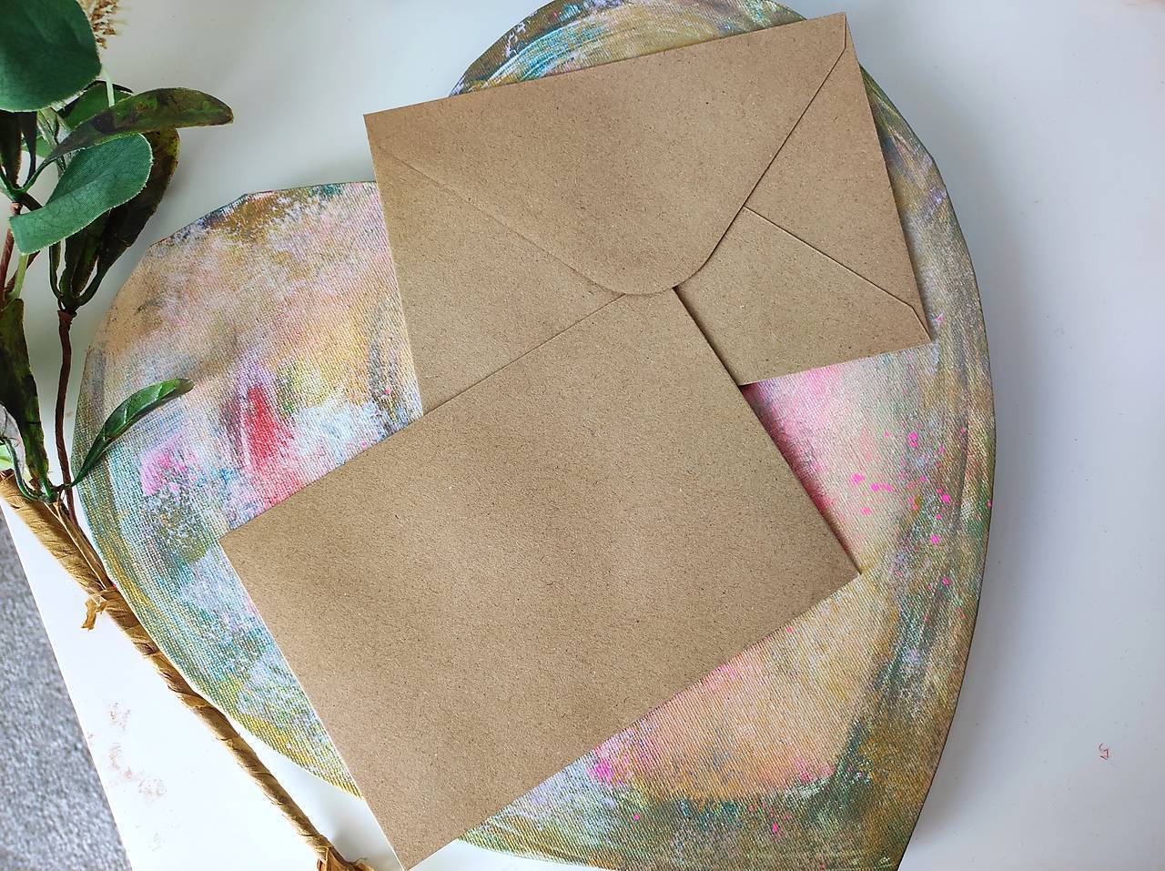 Detská narodeninová pozvánka so safari zvieratkami - wild one (Kraftová obálka)