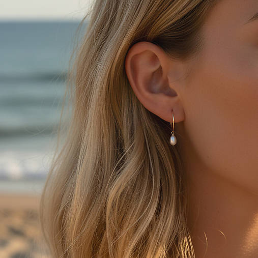 Náušnice - Tenké kruhy oválnými perlami (gold filled) (Zlaté náušnice) - 18223874_