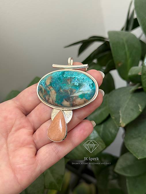 Strieborný 925/1000 prívesok so shattuckitom a mesačným kameňom