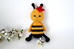 Hračky - Háčkovaná včielka - 18227580_