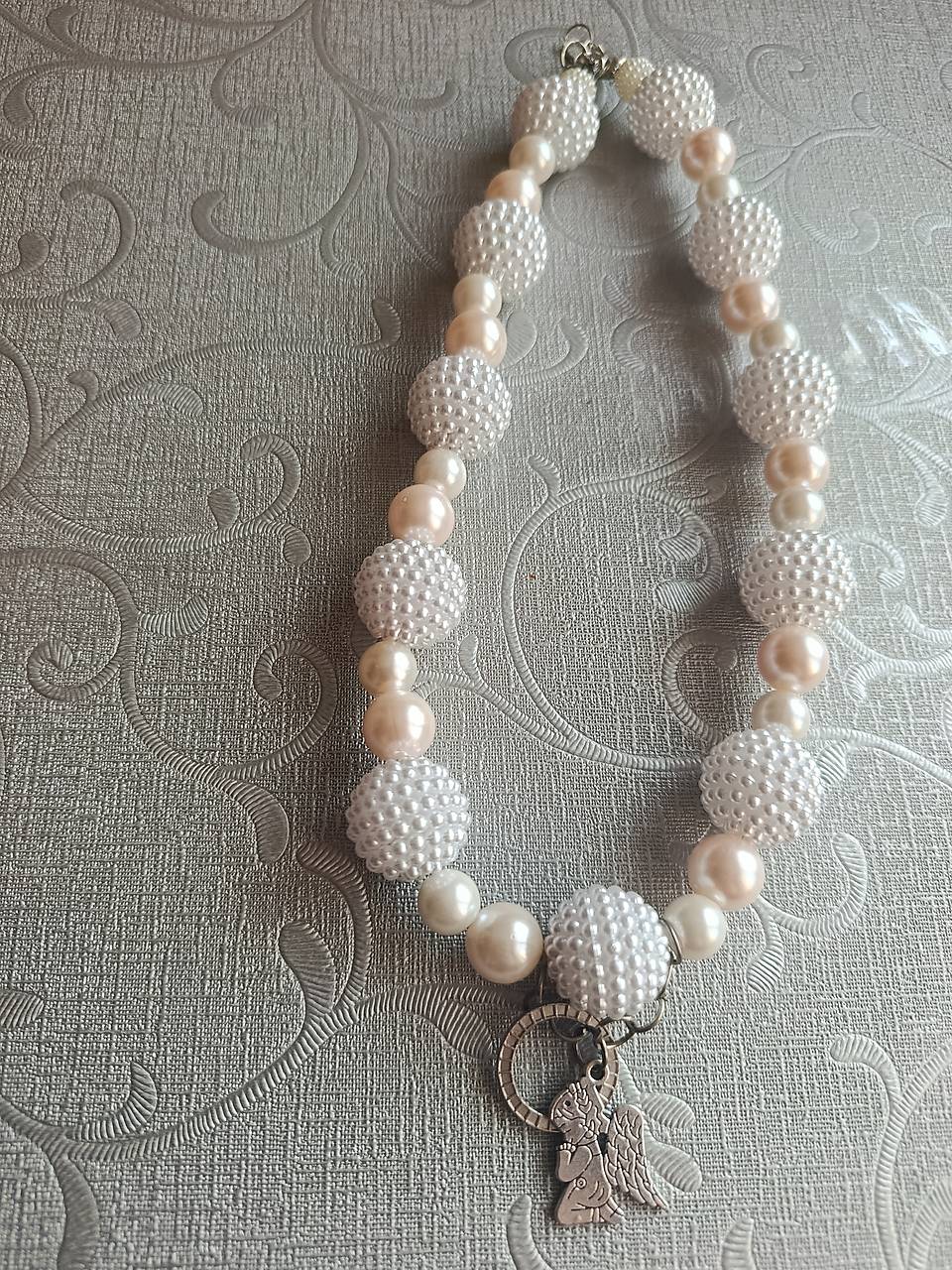 Náhrdelník nielen na prvé sväté prijímanie