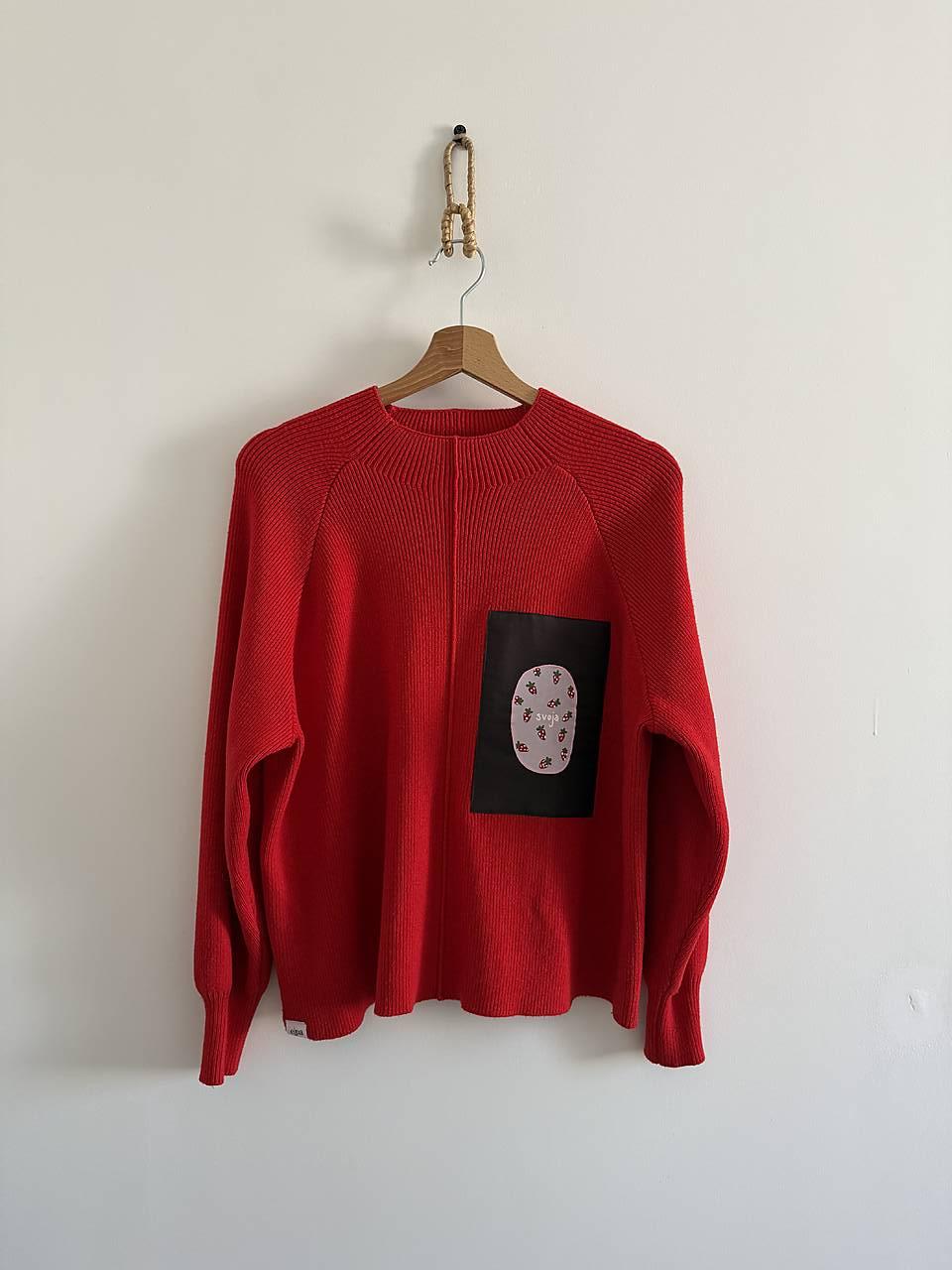 Upcyklovaný sveter SVOJA