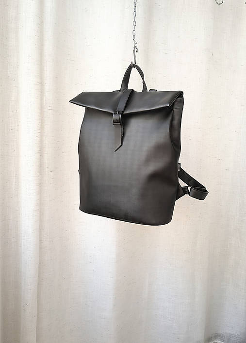 Batohy - Trinity street backpack černý s černým kováním - 18226715_