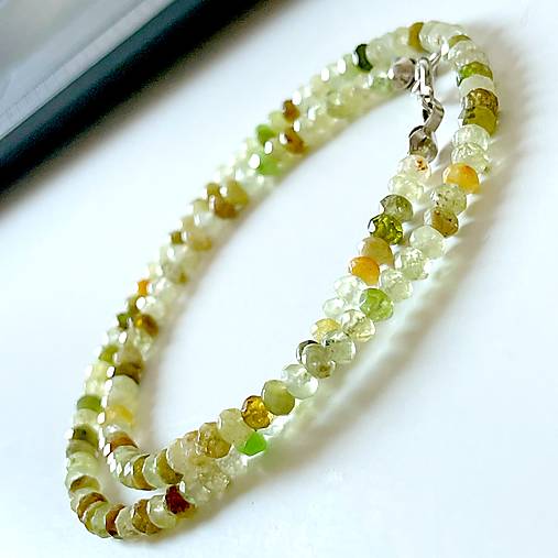 Green Garnet Rondelle Necklace AG925 / Náhrdelník prírodný zelený granát brúsené rondelky E045