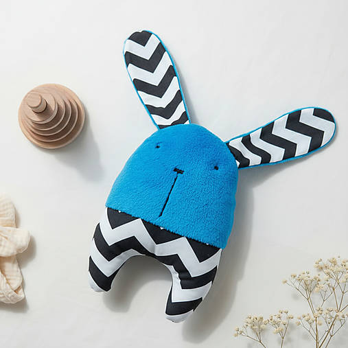 Zajačik Topi - mäkučký handmade kamarát (Modrý cikcak)