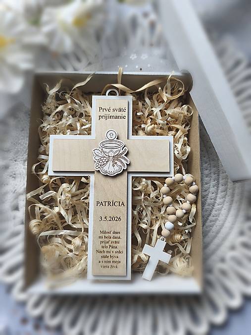 Dekorácie - Personalizovaný set: Drevený krížik s menom a desiatok k 1. svätému prijímaniu - 18228048_