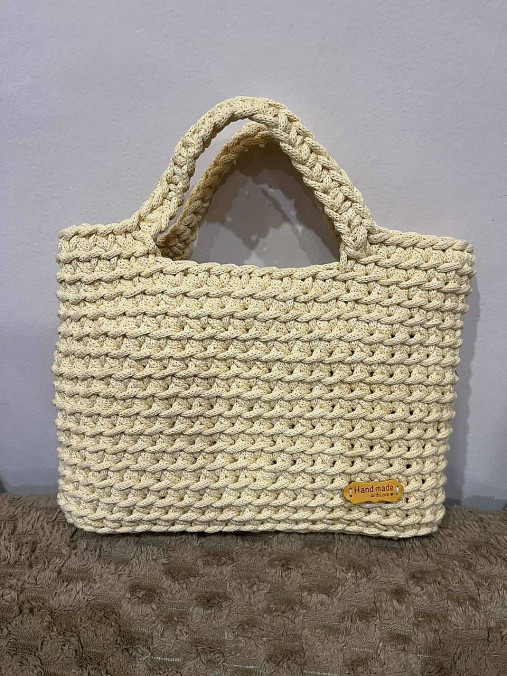 Taštičky - Štýlová háčkovaná taška v prírodnej krémovej farbe-HandMadeZSuzsu - 18230057_
