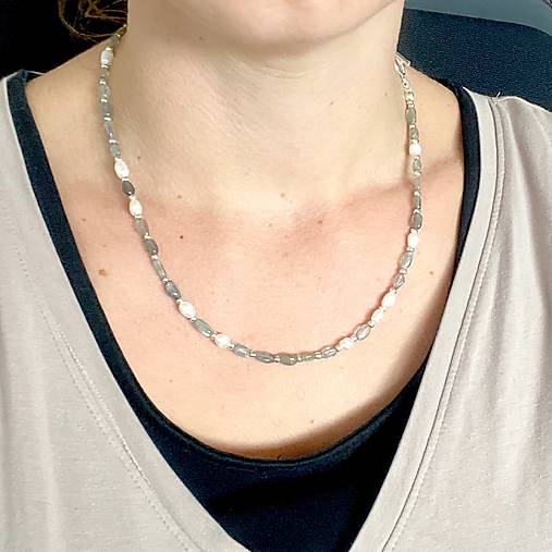 Luxury Pearl and Labradorite Necklace AG925 / Náhrdelník labradorit, perly, striebro AG925 E073