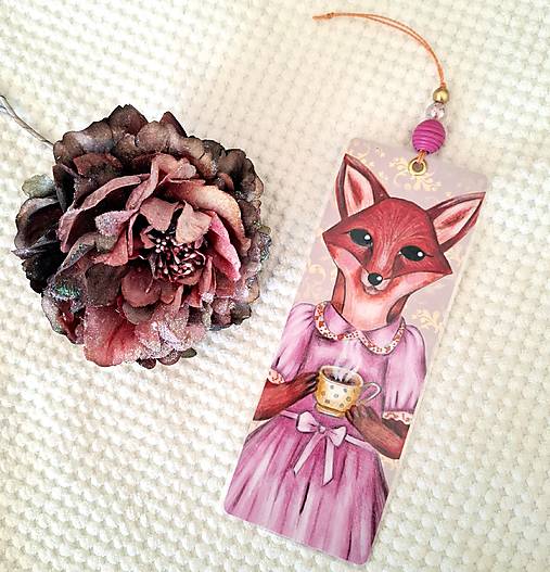 Bodkovaná šálka - knižná záložka