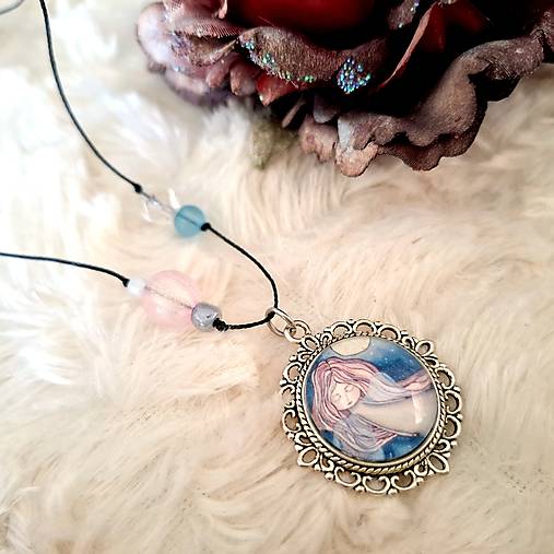 Anjelka sny stráži / náhrdelník s korálkami