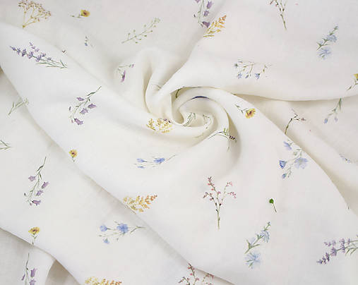 Autorská exkluzívna ľanová látka s potlačou lúčnych kvietkov