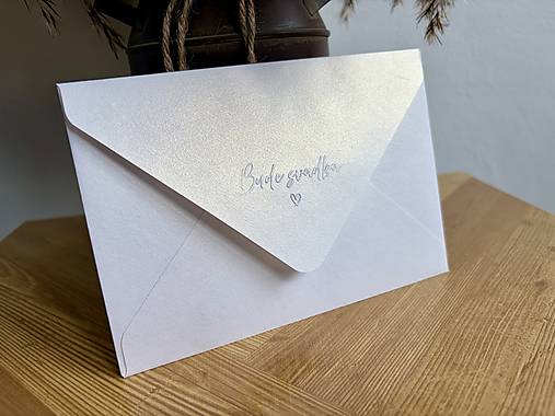 Metalická obálka Metallics Ice s embosovaním