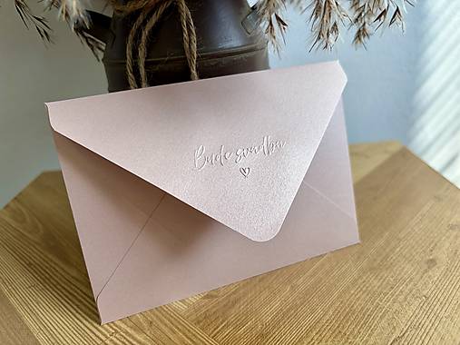 Metalická obálka Rose Gold s embosovaním