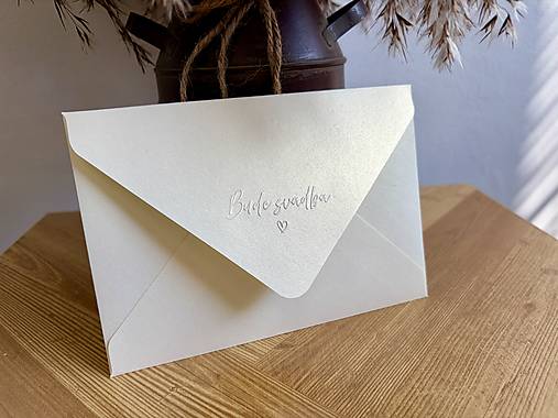 Metalická obálka White Gold s embosovaním