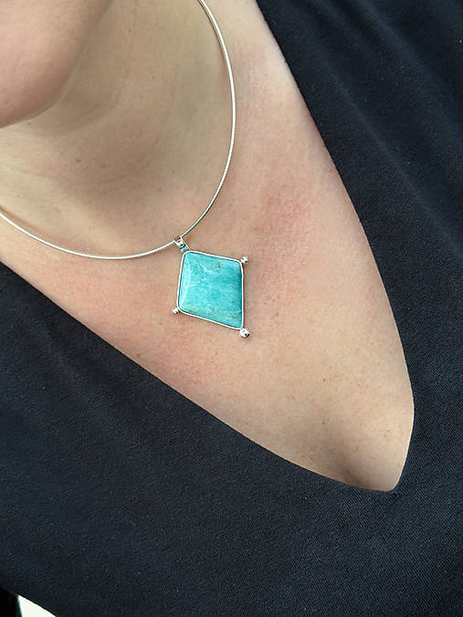 Strieborný 925/1000 prívesok s amazonitom