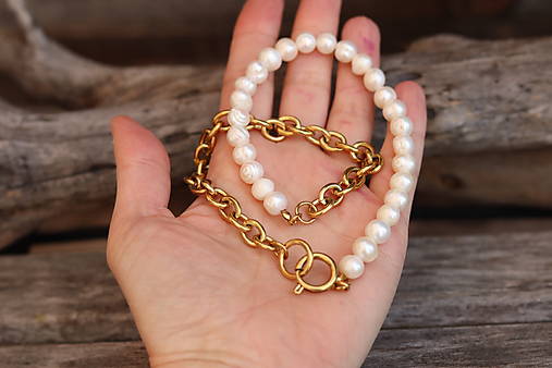 Perlový náhrdelník / retiazka