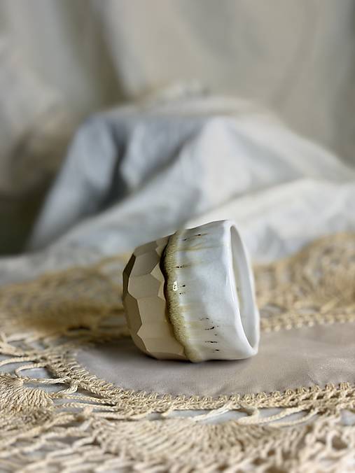 Espresso hrnček Raw Gem Sand Drip