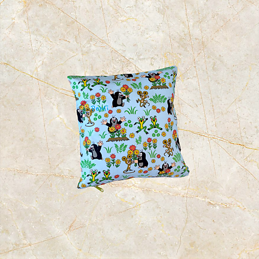 Detský textil - Vankúšik pod jedno uško – detský vankúšik do postieľky / kočíka – Krtko - 18233451_