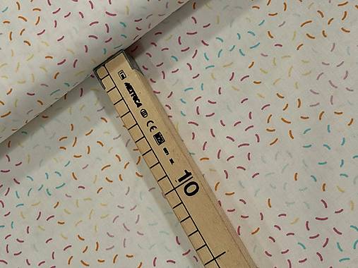 100% BAVLNA / FAREBNÉ ČIARKY