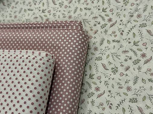 100% BAVLNA / JEMNY VZOR NA BIELEJ