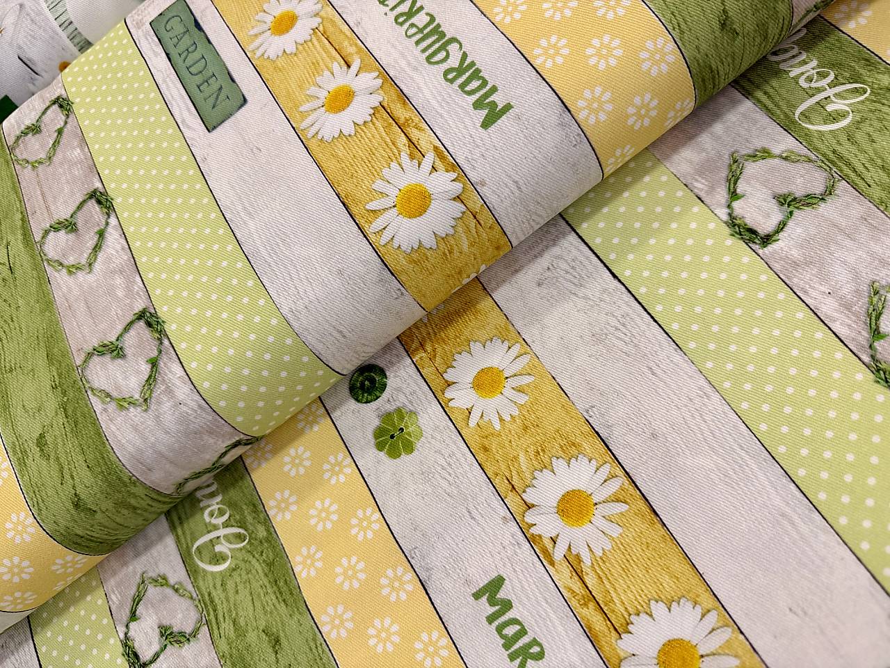 100% BAVLNA / MARGARETKY V PÁSOCH