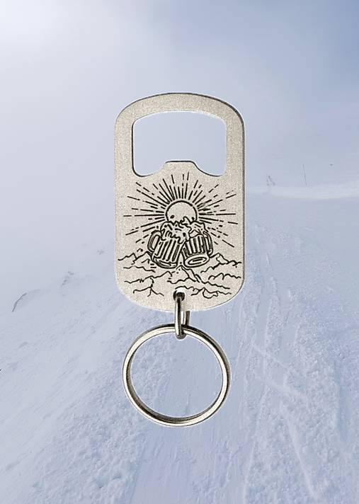 Kľúčenky - Personalizovateľná kľúčenka s otvárakom na fľašu - 18235394_