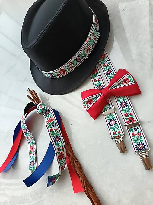 Detské doplnky - Set na veľkú noc pre šibača, motýlik, traky, klobúk a korbáč - 18236997_