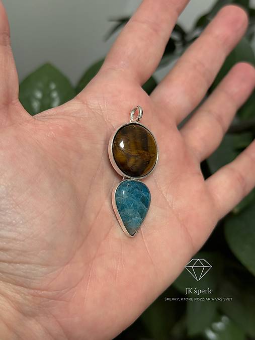 Strieborný 925/1000 prívesok s tigrím okom a apatitom