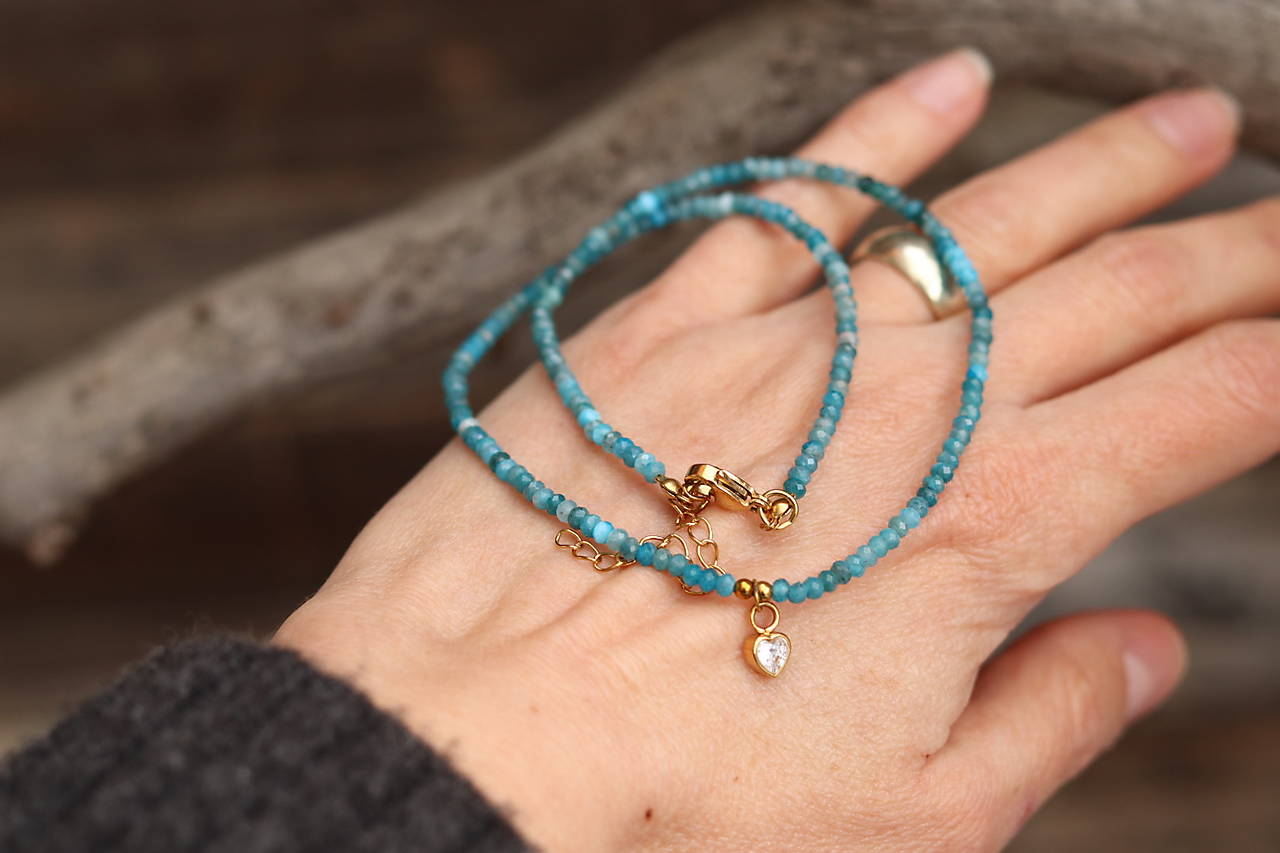 Náhrdelník choker apatit