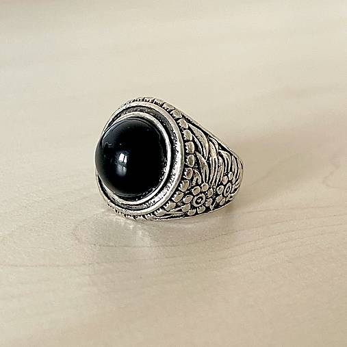 Black Tourmaline Antique Silver Ring  / Masívny prsteň s turmalínom E073