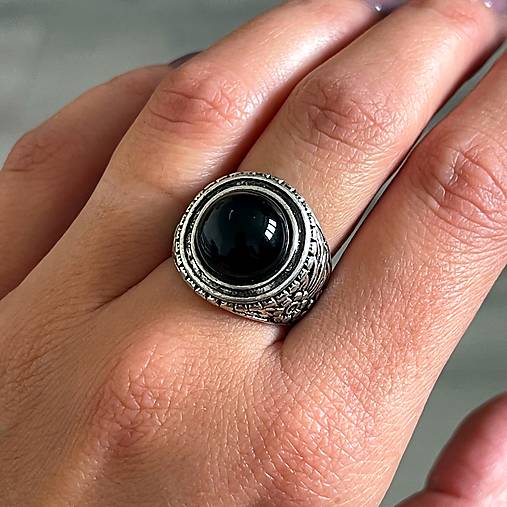 Black Tourmaline Antique Silver Ring  / Masívny prsteň s turmalínom E073