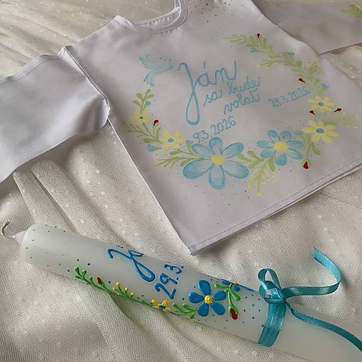 Krstná ručne maľovaná jarne ladená košieľka + svieca