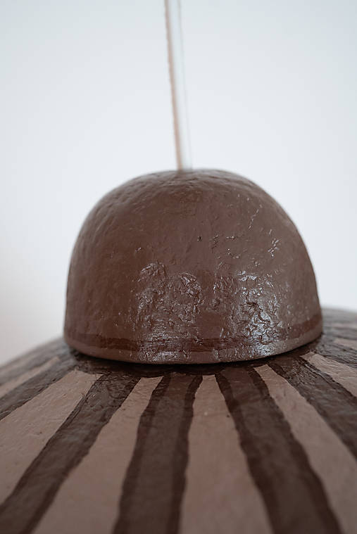 Závesné svietidlo v tvare kvetu – cappuccino odtiene -  ručná výroba papier-mâché