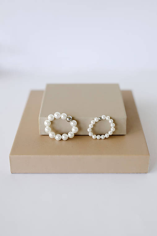 minimalistický perlový prsteň gulička - shell perly