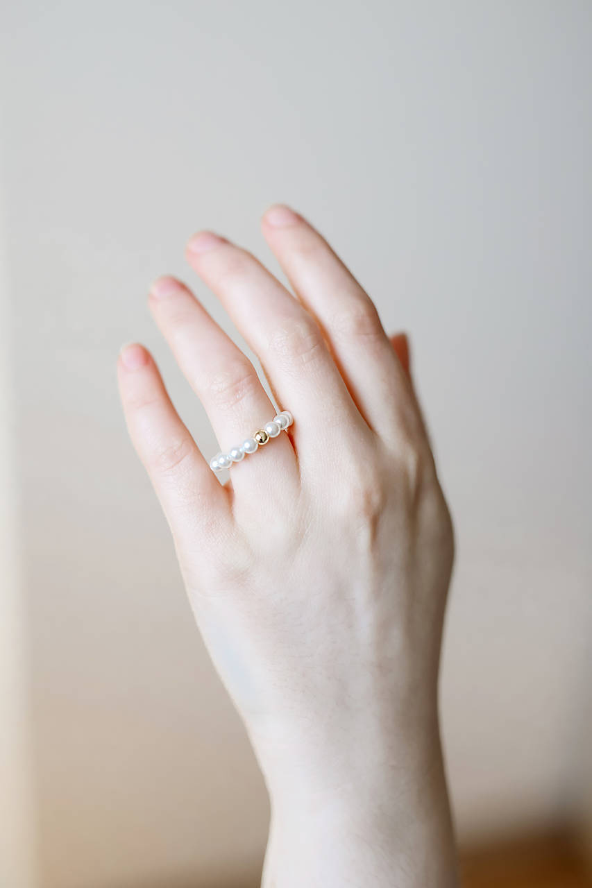 minimalistický perlový prsteň gulička - shell perly (Zlatá)