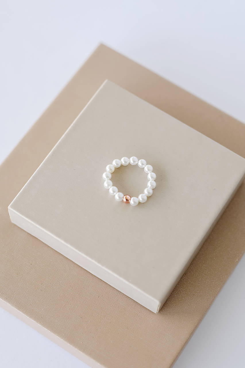 minimalistický perlový prsteň gulička - shell perly (Rose gold)