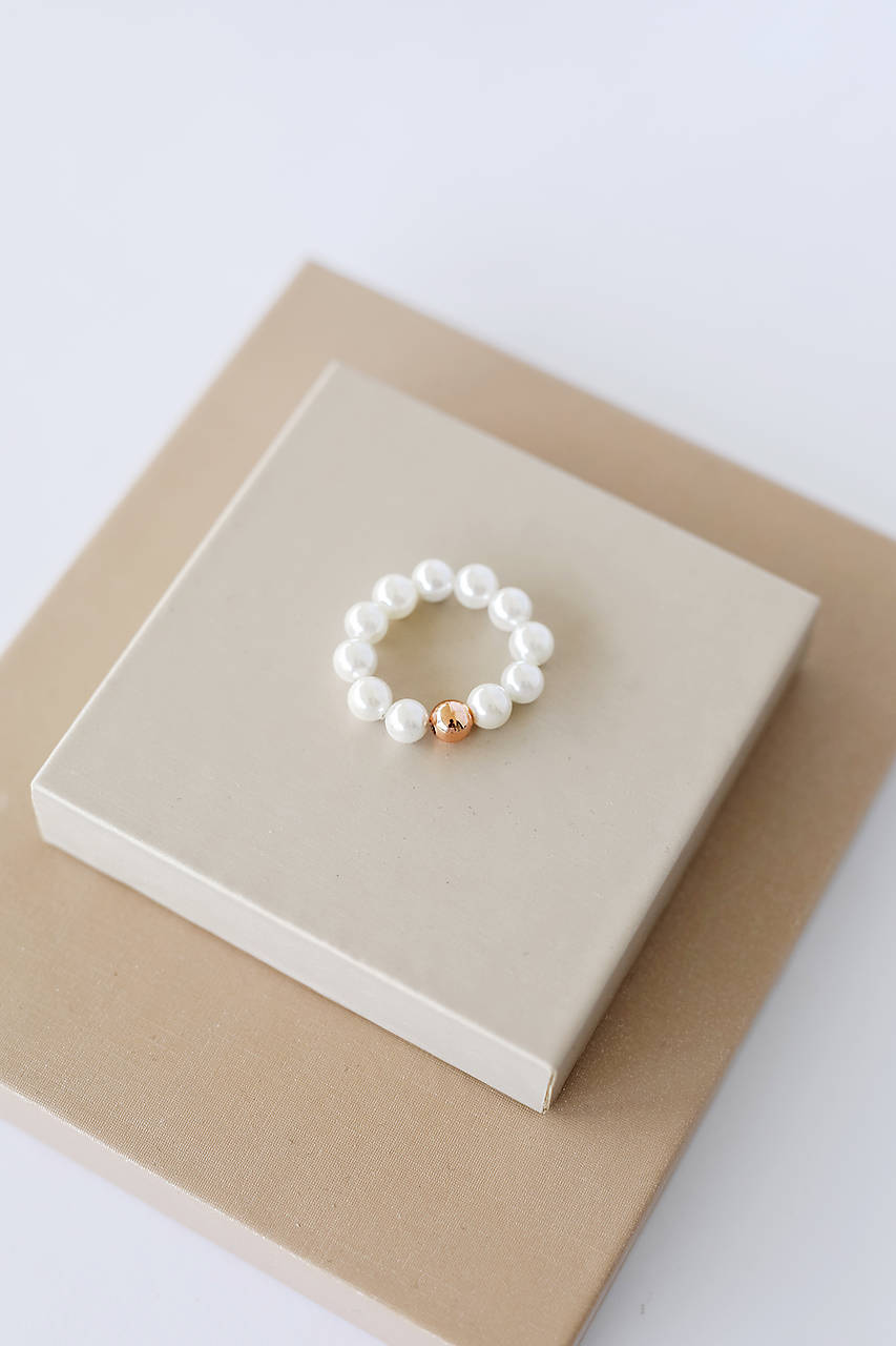 minimalistický perlový prsteň gulička - shell perly (Rose gold)